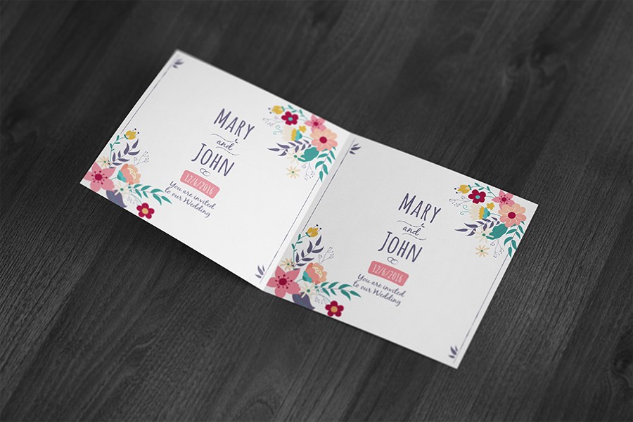 Download Free Mockup Greeting Card Square / Square Booklet Psd ...