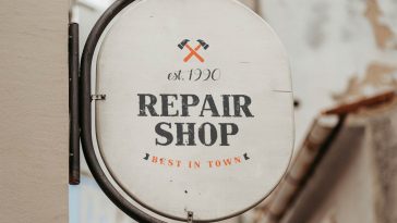 Free Vintage Signage Mock-up PSD