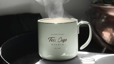 Free Classic Ceramic Coffee / Tea Cup Mockup PSD