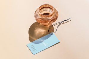 Free Clothing Hang Tag With String Mockup PSD