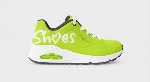 Free Jogging / Running Shoes Mockup PSD