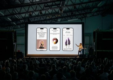 Free Presentation Screen Mockup PSD