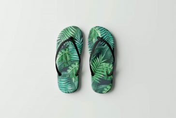 Free Light Sandals / Flip Flops Mockup PSD Set