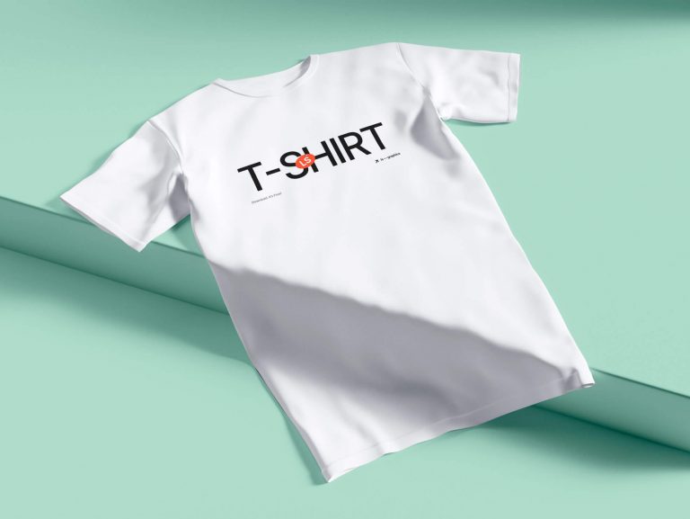 Minimalistic Free T-Shirt Mockup PSD - PsFiles