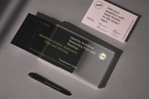 Free Business Card With Transparent Case Mockup PSD