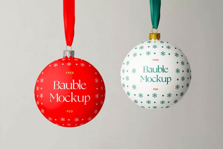 Free Christmas Bauble Mockup PSD