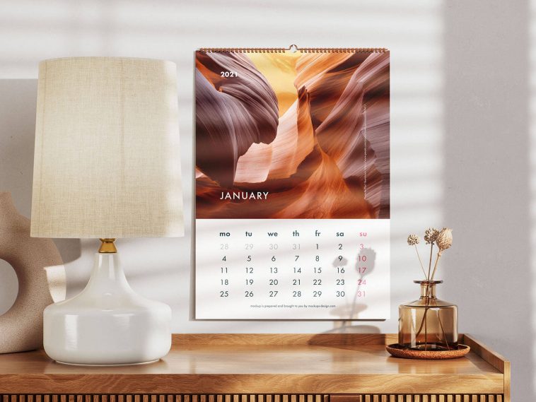 Free A3/A4/A5 Wall Calendar 2024 Mockup PSD Set