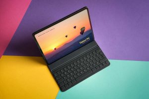 Free Tablet PC Mockup PSD