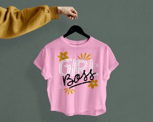 Free Loose Fit Female Cropped T-Shirt Mockup PSD