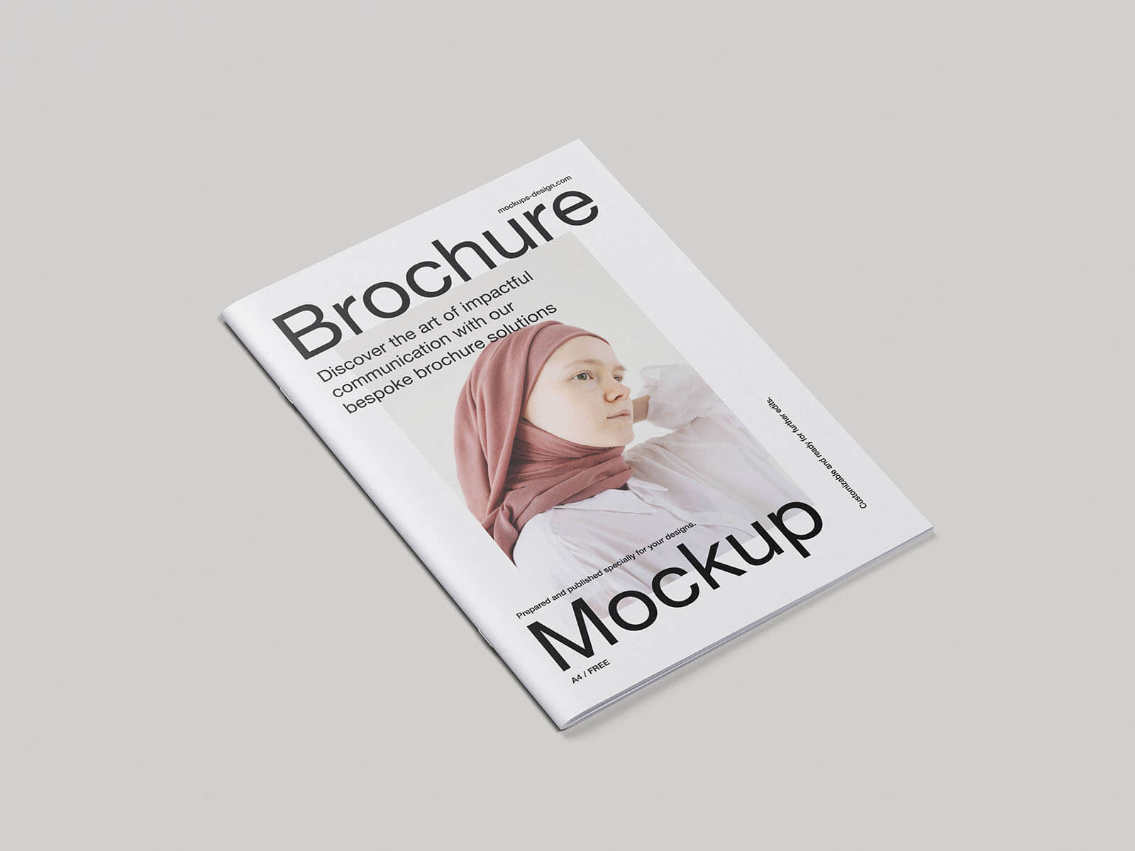 8 Free A4 Multipage Brochure / Magazine Mockup PSD Files