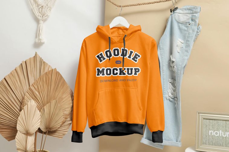 Free Hoodie Hanging On Rope Mockup PSD