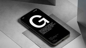 Free iPhone 15 Mockup Elegant On Dark Scene PSD