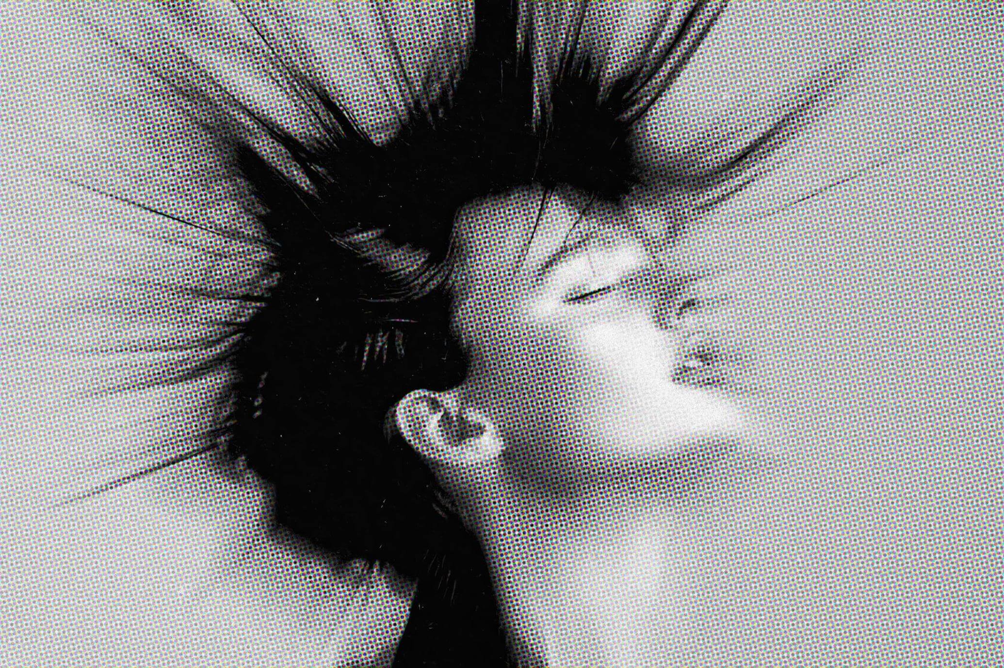 Free Circle Motion Halftone Photo Effect PSD 