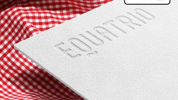 Free Close-up Paper Logo Mockup PSD