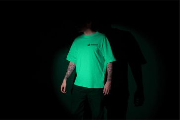 Free Loose Fit Half-Sleeve T-shirt Mockup PSD