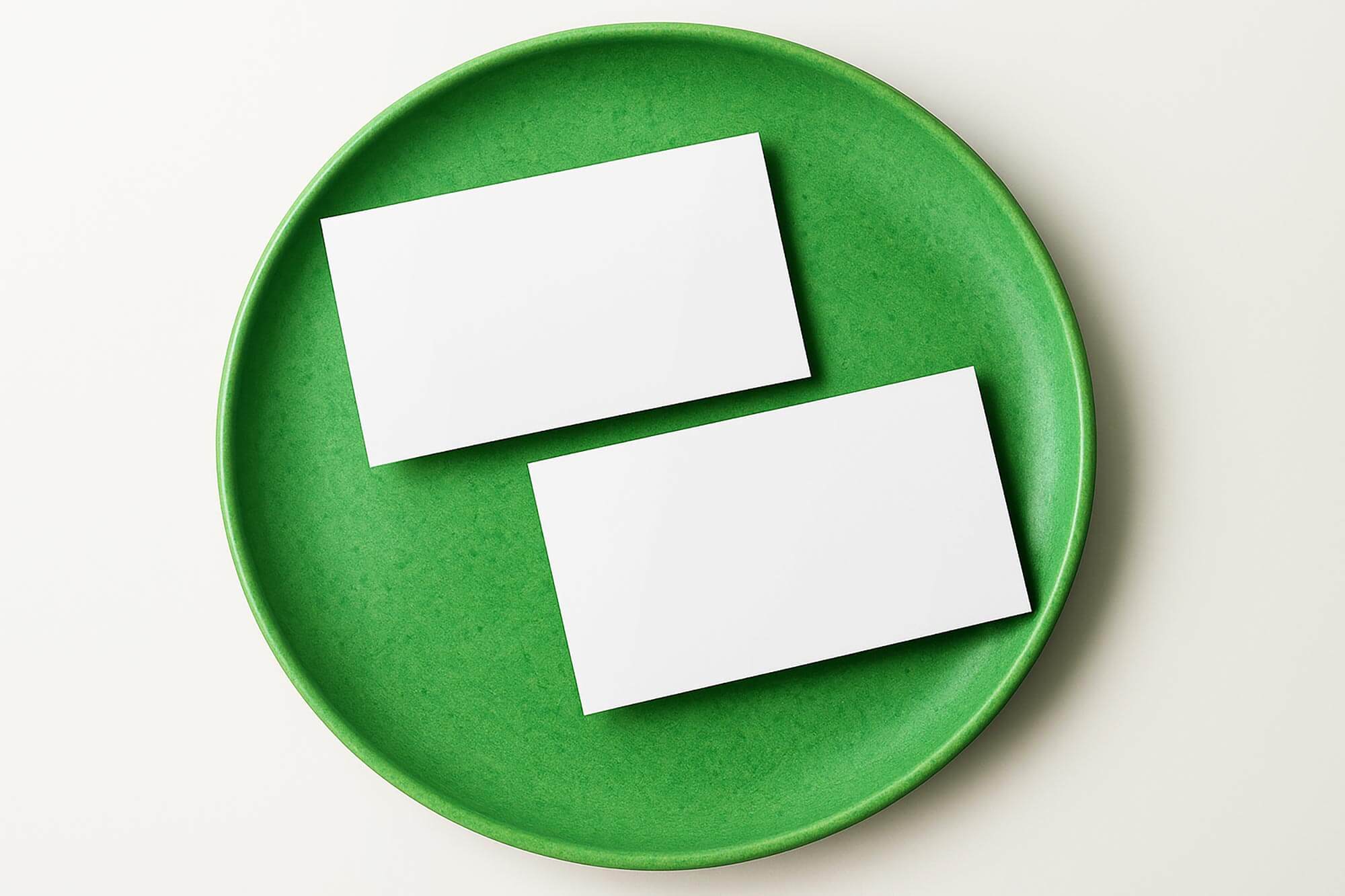 Free Minimalist Business Card Mockup PSD